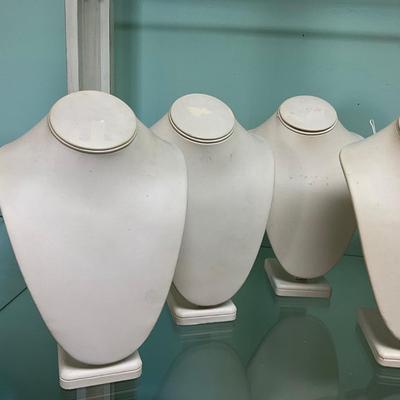 550 Set of 7 Standing Necklace Displays
