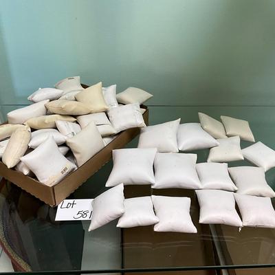 581 Large Lot of Display Pillows
