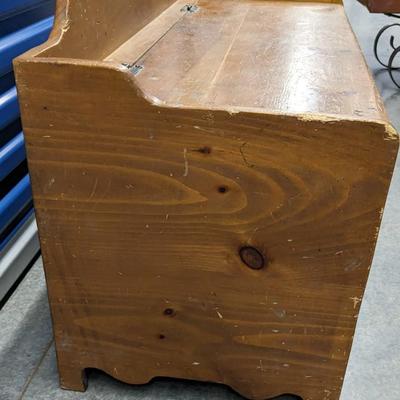 Entryway Storage Bench