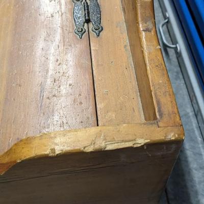 Entryway Storage Bench