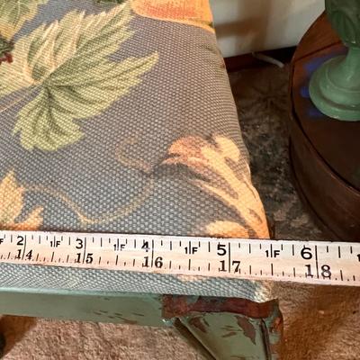 Mixed Lot Country Style Decor