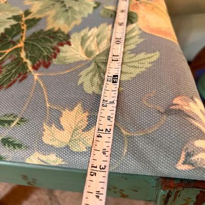 Mixed Lot Country Style Decor