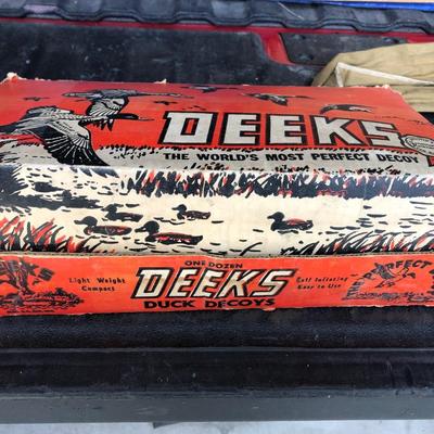 Vintage Deeks decoys in box. Don't think they have been used.