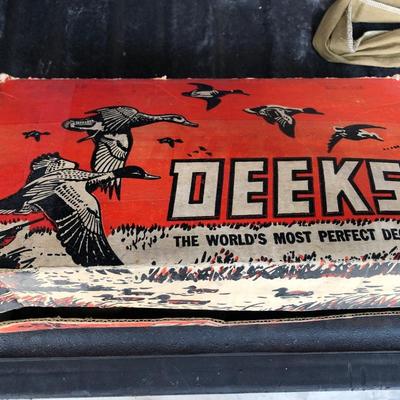 Vintage Deeks decoys in box. Don't think they have been used.