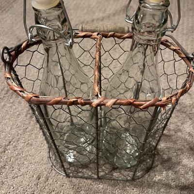Bottle Holder w/ bottles