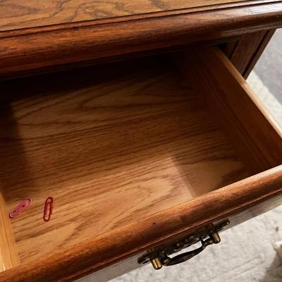 B Oak Night Stand