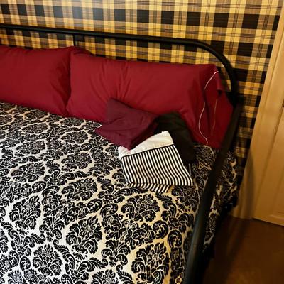 U Day Bed w/Trundle 