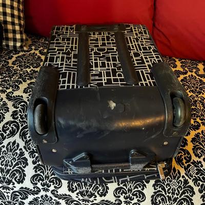 U Suit Case 