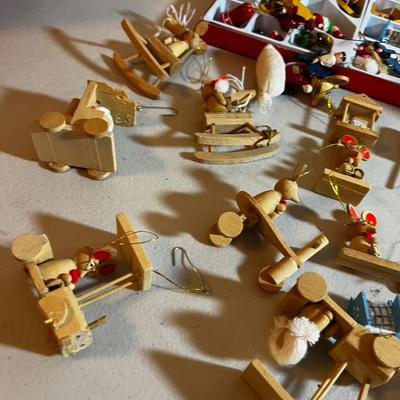 U Vintage Wood Christmas Ornaments
