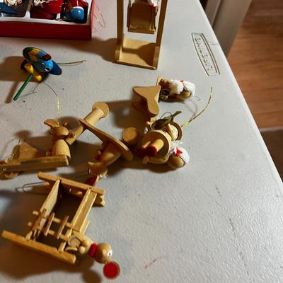 U Vintage Wood Christmas Ornaments