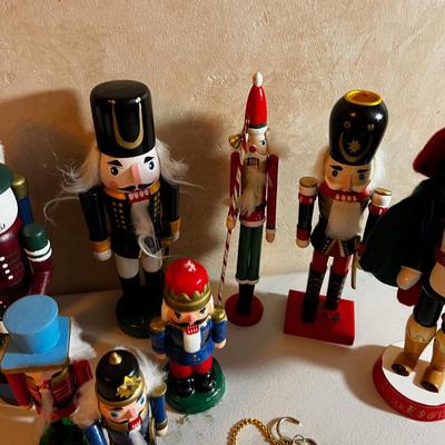 UP -- Mega Lot of Wooden Soldier Nut Crackers