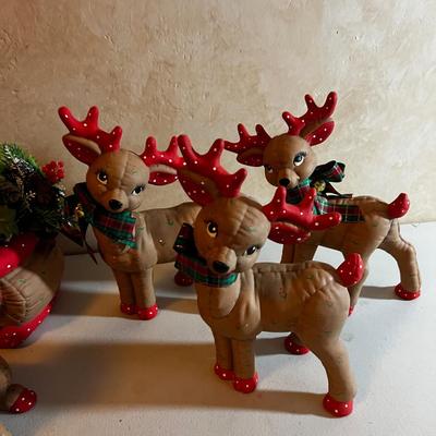 UP -- Happy Reindeer Family and Sled