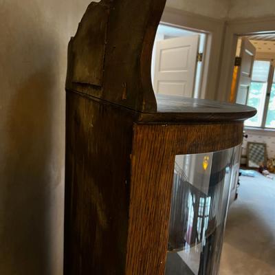 UP -- Antique Curve Front China Cabinet with Mirror Back Slash top