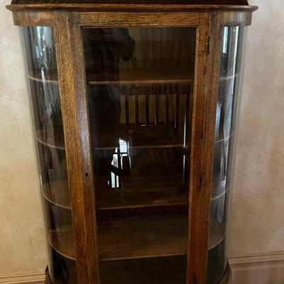 UP -- Antique Curve Front China Cabinet with Mirror Back Slash top