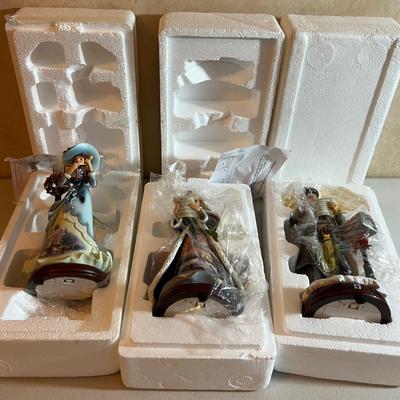 UP -- 3 NEW Christmas Carolers NEW IN Styrofoam 