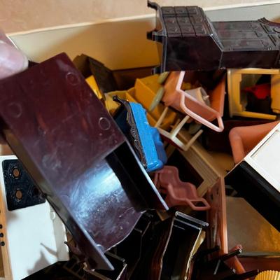 UP -- House Full of IDEAL PLASTIC DOLL HOUSE FURNITURE