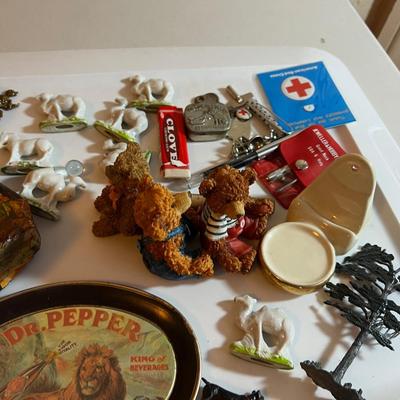 UP -- Tray of Miniatures 