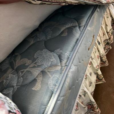 UP --  Full Size Real Antique Brass Bed WITH BEDDING 
