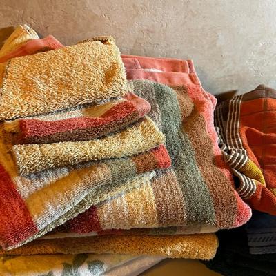 UP -- PILE-O-TOWELS 