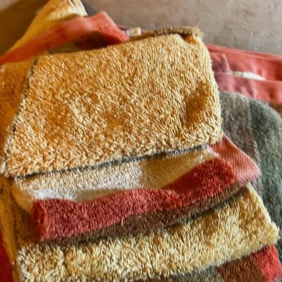 UP -- PILE-O-TOWELS 