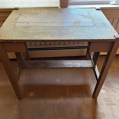 UP -- Antique Arts & Crafts Library Table 