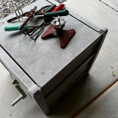 GARAGE - Hose Reel and Garden Tools 
