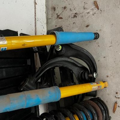 GARAGE -- Toyota Suspension PARTS: Shocks, Struts and Springs. USED 