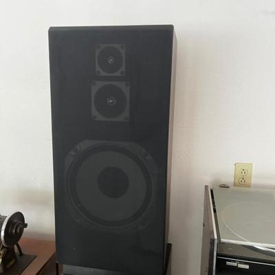  GARAGE --   LXI STEREO System 