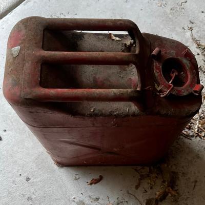 GARAGE -- Metal Gas Can 