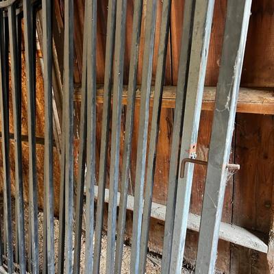 GARAGE -- Iron Gate 2 pieces