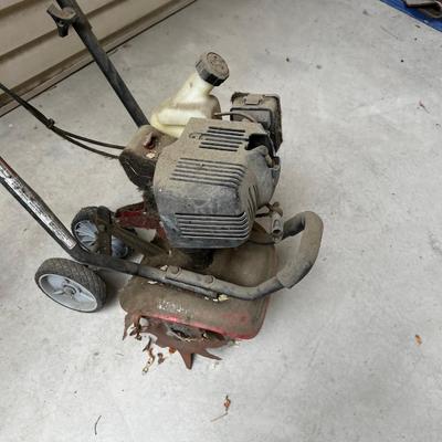 GARAGE -- Mantis Tiller 