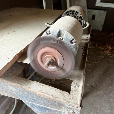 GARAGE -- Bench Grinder 