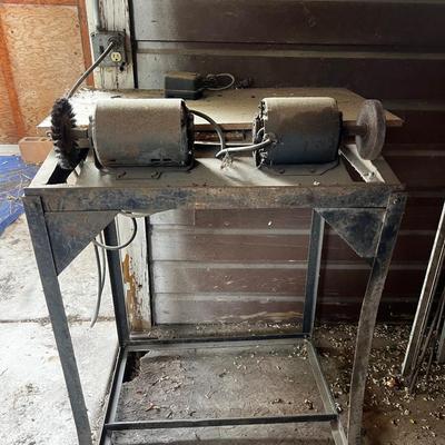 GARAGE -- Bench Grinder 
