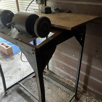 GARAGE -- Bench Grinder 
