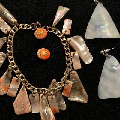 Shell jewelry pieces