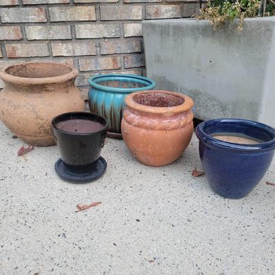 Ceramic Pots and More (G-DW)