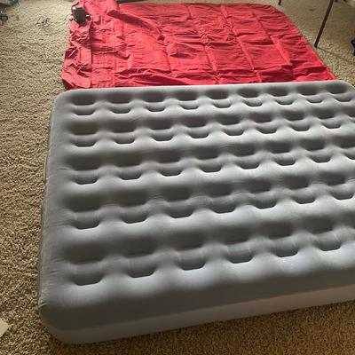 Two Aero Beds (B1-MG)