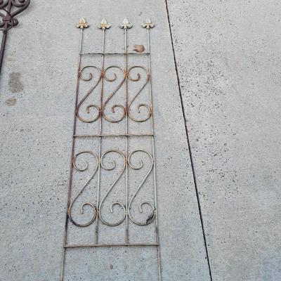 Shepards Hooks and Other Metal Yard Art (G-DW)