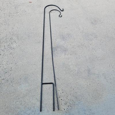 Shepards Hooks and Other Metal Yard Art (G-DW)