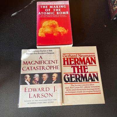 Books on Famous Battles & More (D2-MG)