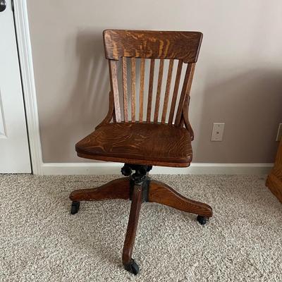 Wooden Office Chair & Plastic Mat (D2-MG)