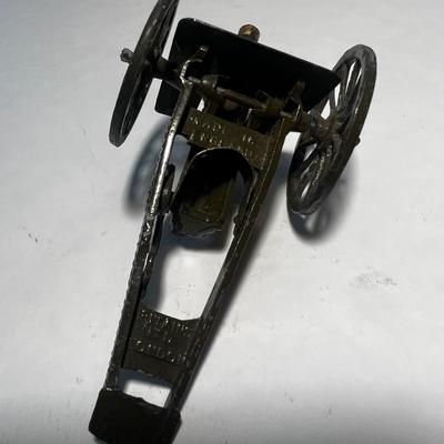 Britains Naval Gun made in England. Working order