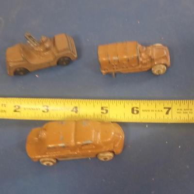 LOT 123 THREE OLD METAL ARMY TOY CARS