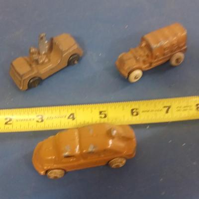 LOT 123 THREE OLD METAL ARMY TOY CARS