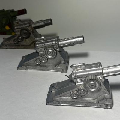 Four Manoil Cannons made in USA