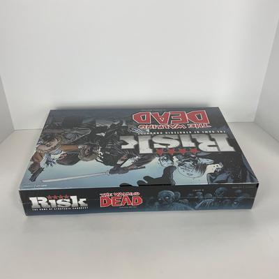 -202- GAME | Factory Sealed Risk | The Walking Dead