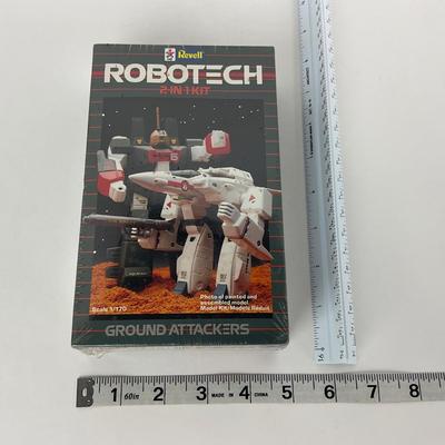 -204- COLLECTIBLE | 1984 Revell Robotech Ground Attackers 2-In-1 Kit Factory Sealed | 1/170