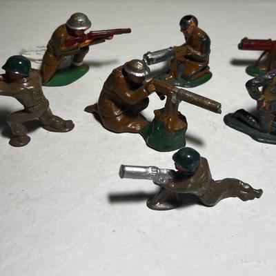 Lot of 7 Vintage Barclay Soldiers