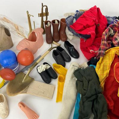 -211- COLLECTIBLE | 1960â€™s Ken Doll Clothing & Accessories