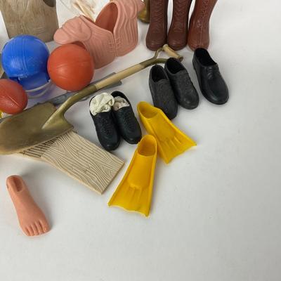 -211- COLLECTIBLE | 1960â€™s Ken Doll Clothing & Accessories
